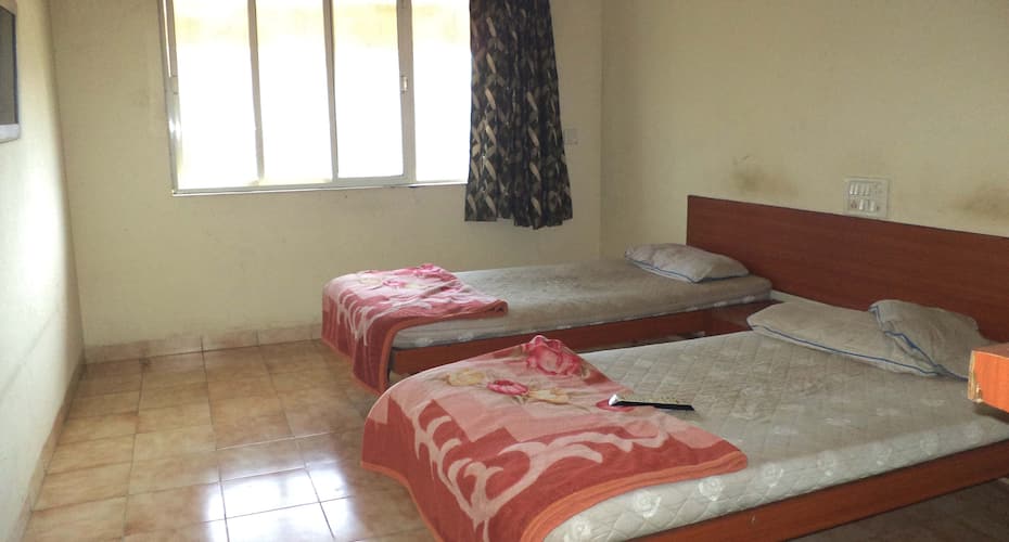 Hotel Mayura, Ankleshwar 3